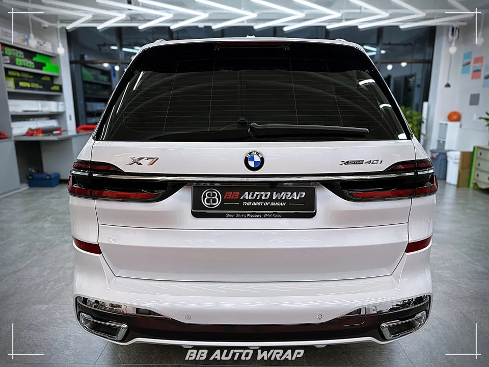 BMW X7 G07 カーラッピング事例｜費用目安・仕上がり 施工写真 2-1