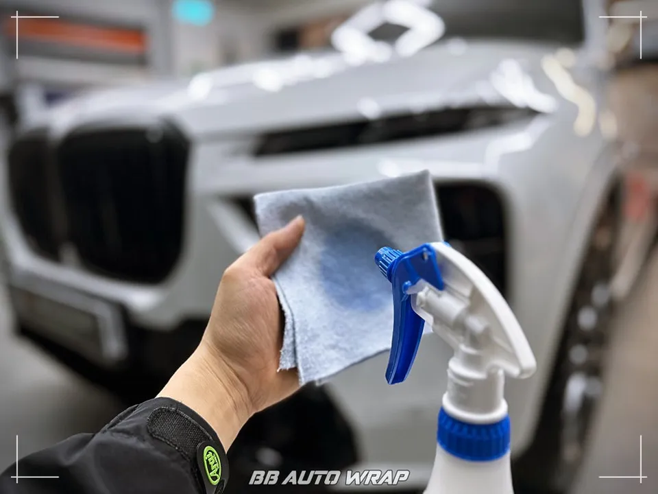 BMW X7 G07 カーラッピング事例｜費用目安・仕上がり 施工写真 2-3