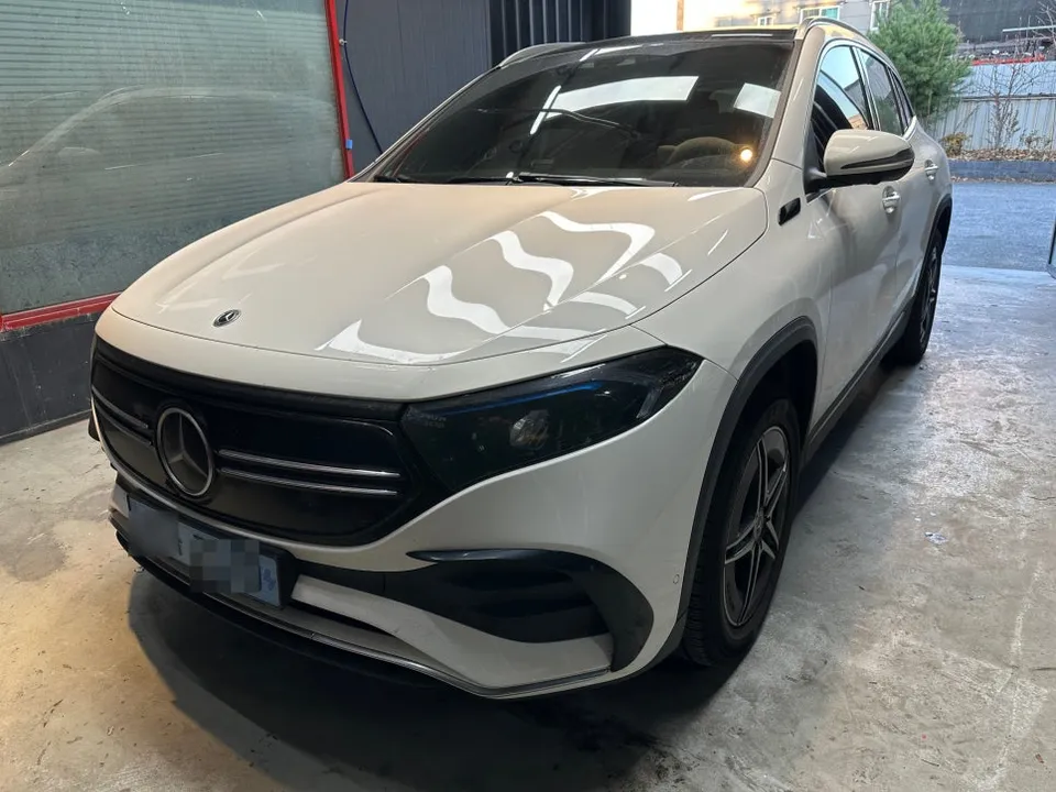 Mercedes-Benz GLA paint correction installation result