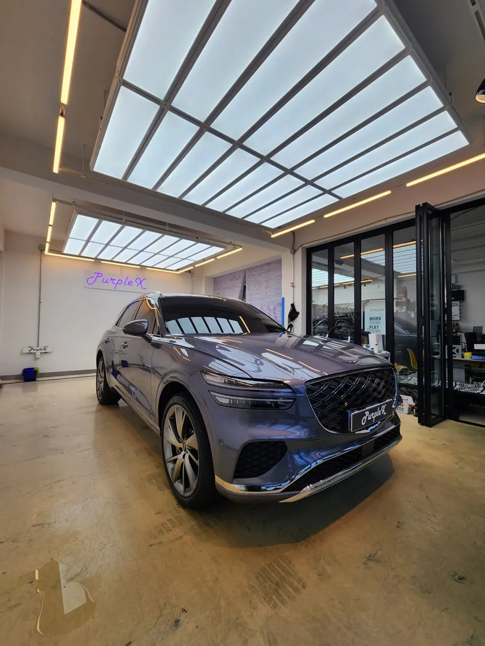 Genesis GV70のカーラッピング事例|費用目安・仕上がり 施工写真 1-2