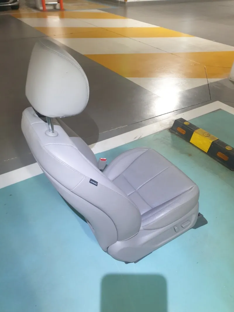 Kia Carnival interior detailing - Kia Carnival Interior Detailing Review — Odor Removal photo 3