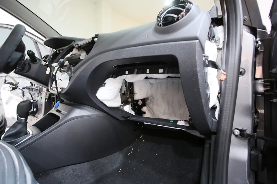 BMW M3 カーフィルム施工事例｜費用目安・仕上がり 施工写真 3-3