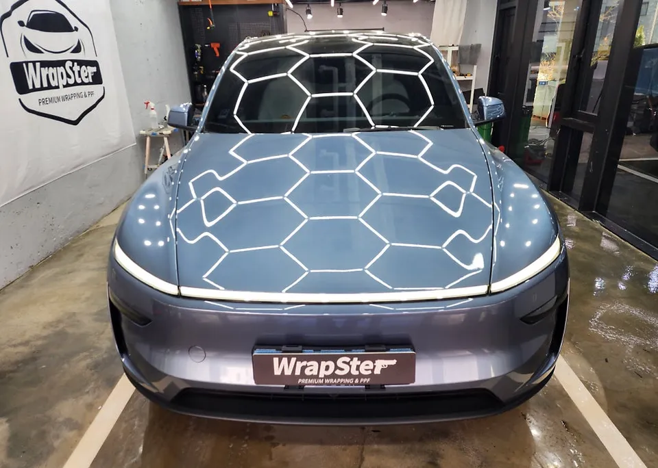 Tesla Model Y ppf - Tesla Model Y PPF Review: Front Package Installation photo 3