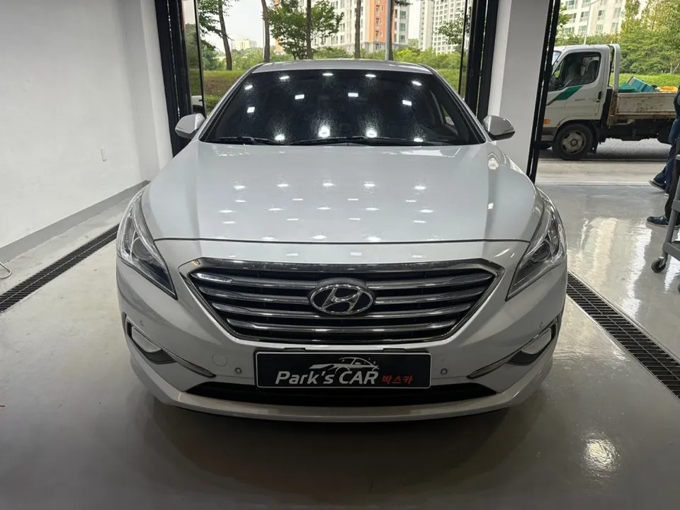 Hyundai Sonata LF dash cam installation result