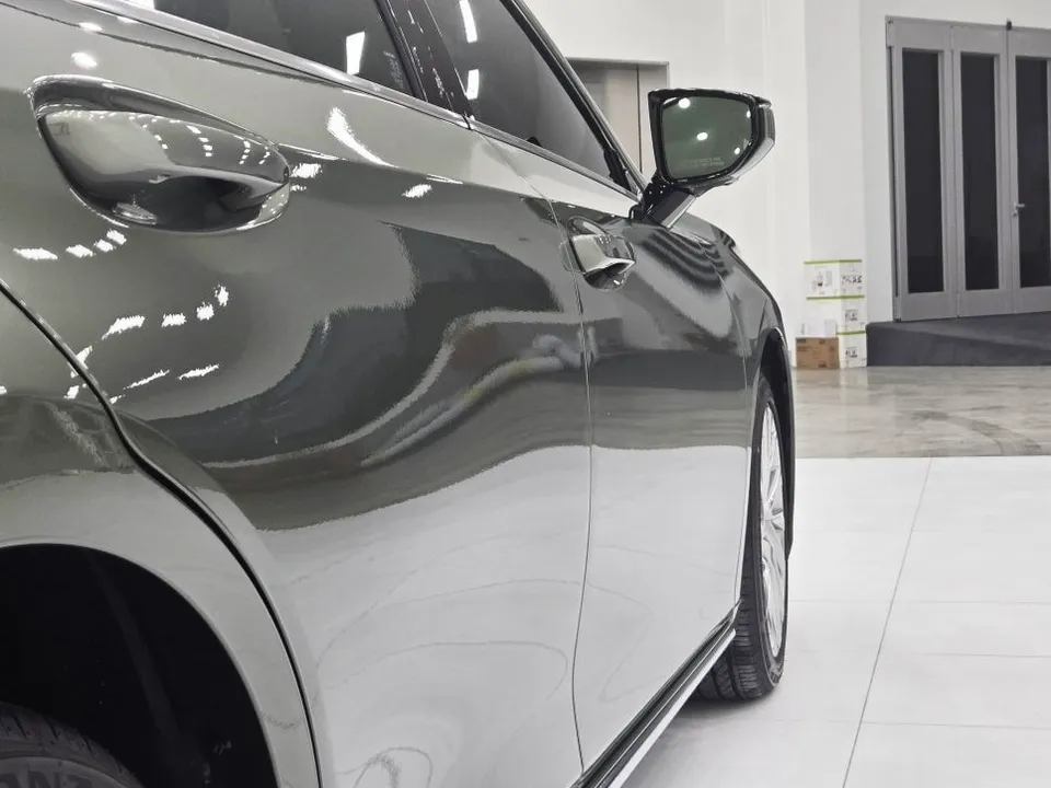 Lexus ES 300hのPPF施工事例 施工写真 3-1
