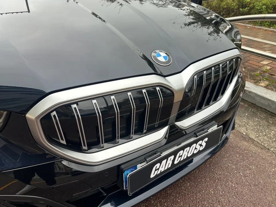 BMW G60 カーラッピング事例｜費用目安・仕上がり 施工写真 1-2