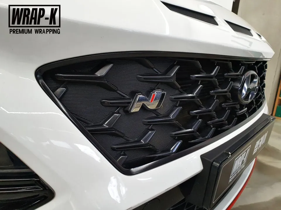 Hyundai Konaのカーラッピング事例 施工写真 4-1