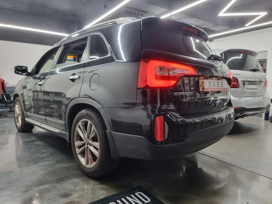 Kia SorentoのAndroid Auto・CarPlay取付事例 写真