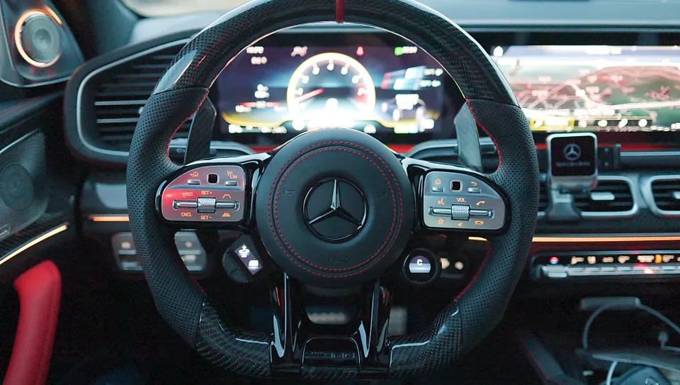 Mercedes-Benz GLE53 AMG W167 steering wheel - Mercedes-Benz GLE53 AMG Custom Steering Wheel Upgrade photo 5