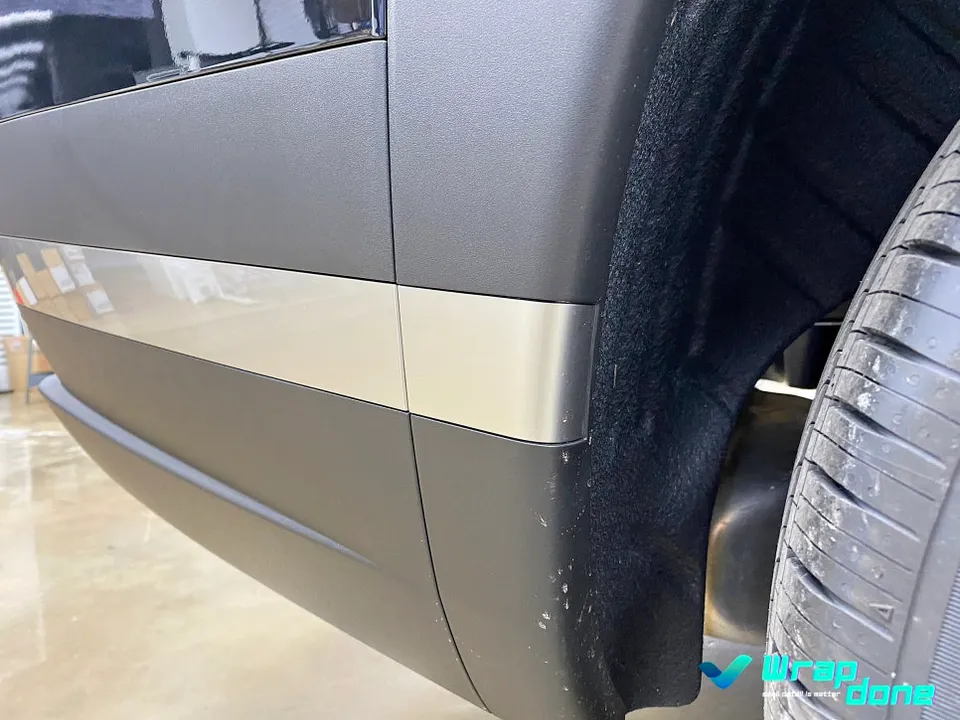 Hyundai Santa Fe MX5のカーラッピング事例｜費用目安・仕上がり 施工写真 2-2