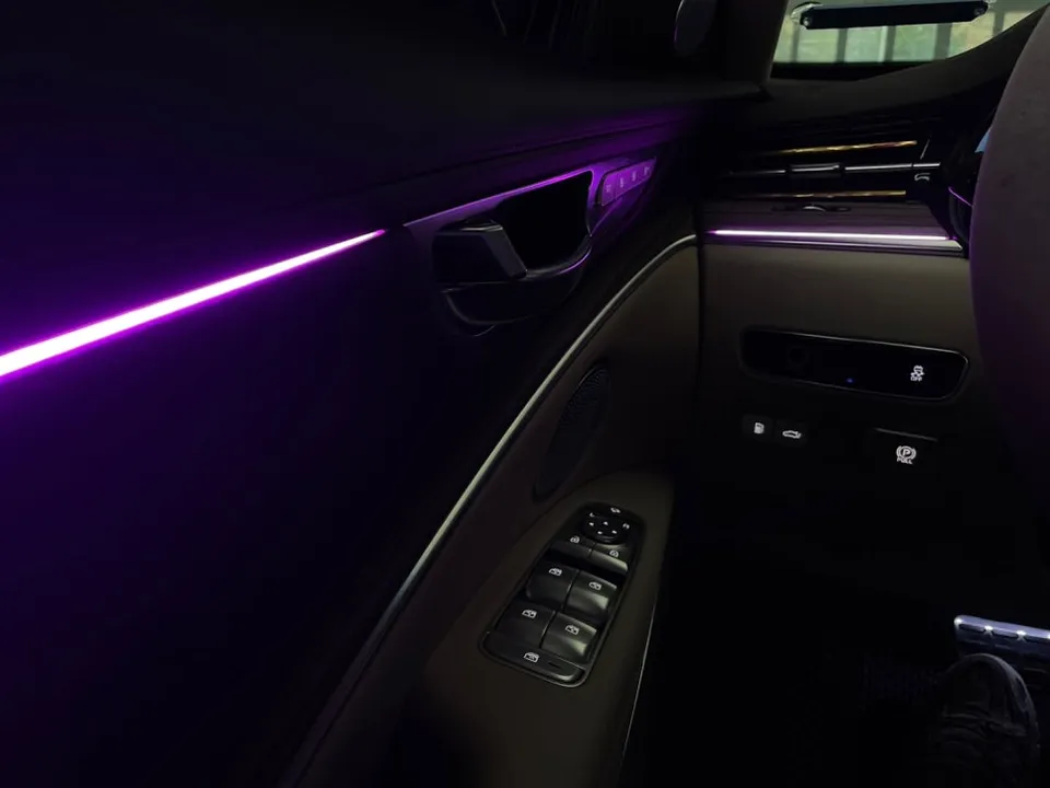 Kia K900 ambient lighting - Kia K900 Ambient Lighting Review: Enhanced Interior LED Mood photo 3