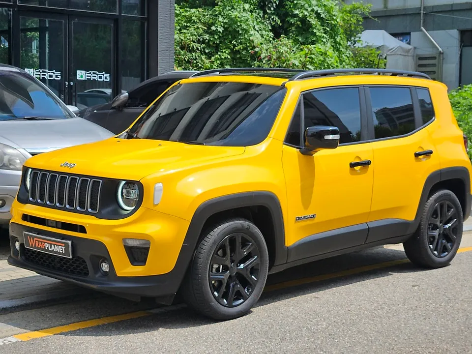 Jeep Renegadeのカーラッピング事例|費用目安・仕上がり 施工写真 3-3