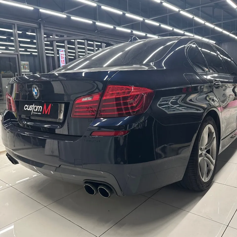 BMW 5 Seriesのカーラッピング事例｜費用目安・仕上がり 施工写真 3-1