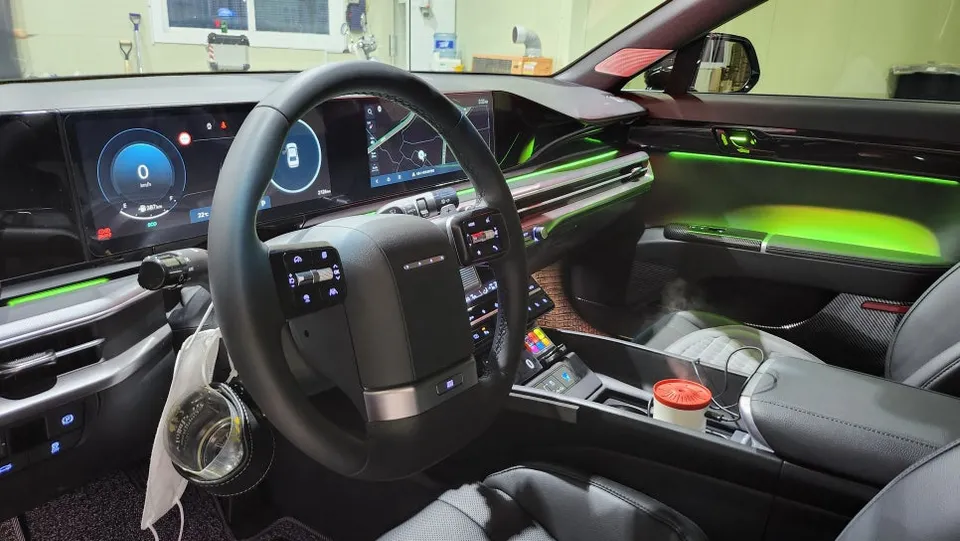 Hyundai Grandeur GN7 Ambient Lighting Review — Cost & Results photo 3