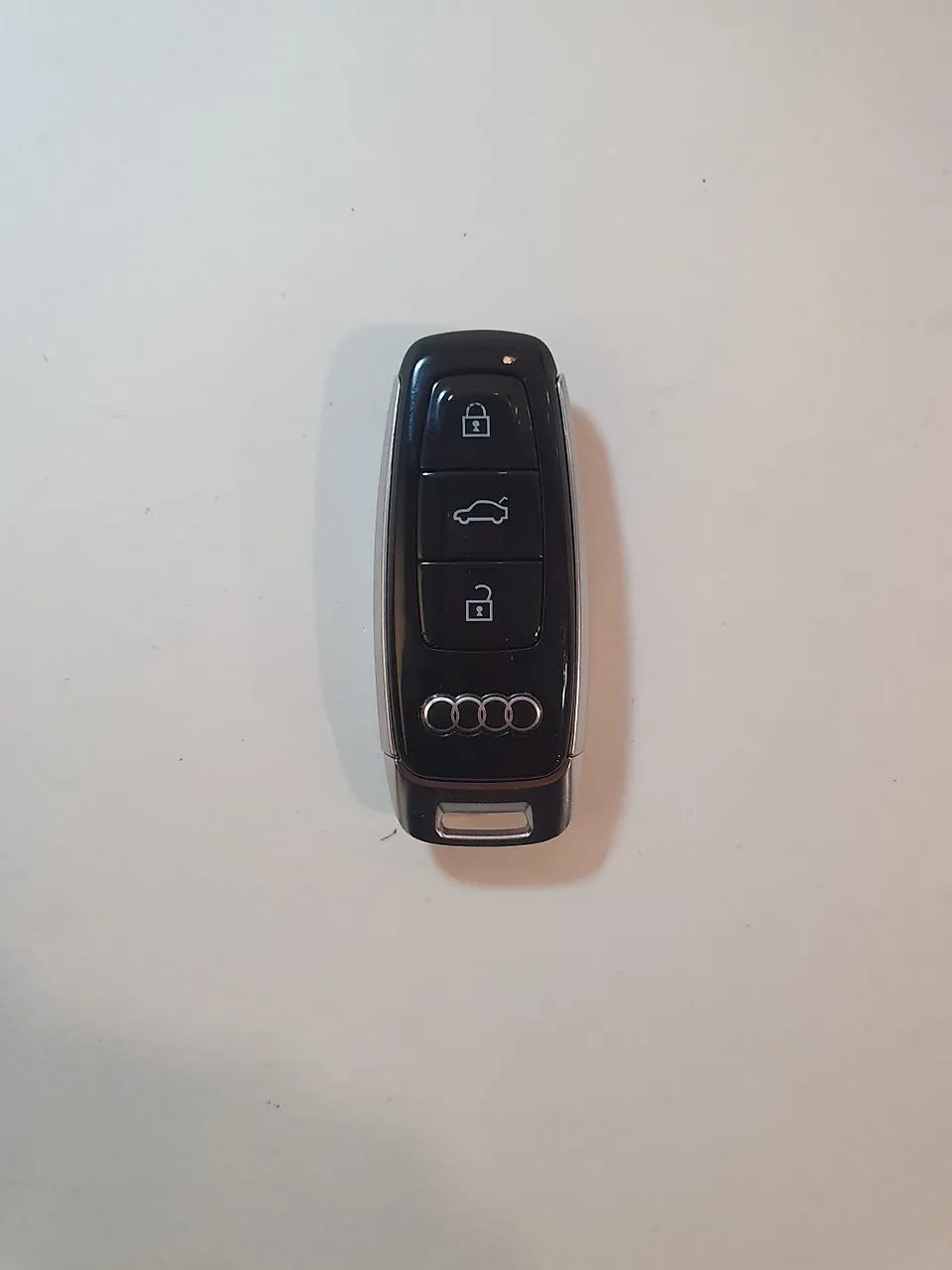 Audi A6 oem options - Audi A6 OEM Options Review: Smart Key Button Repair photo 3