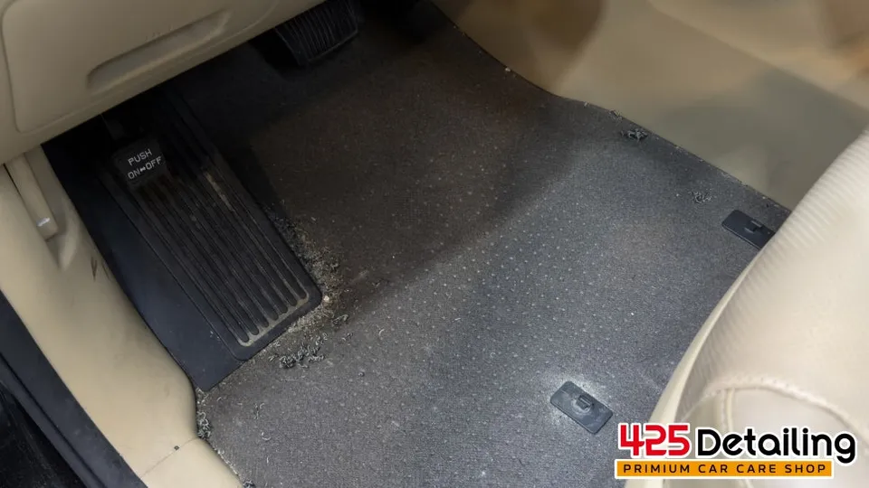Kia Carnivalのガラスコーティング事例 施工写真 4-2