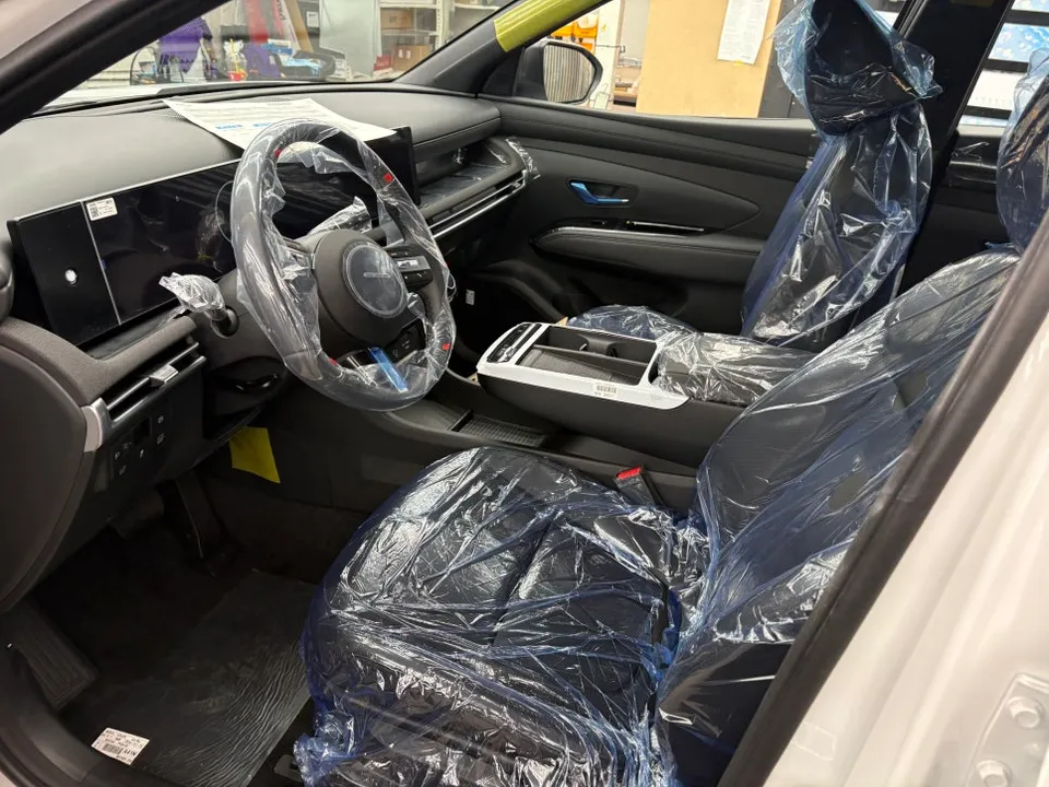 Hyundai Tucson NX4のカーフィルム施工事例｜費用目安・仕上がり 施工写真 3-1