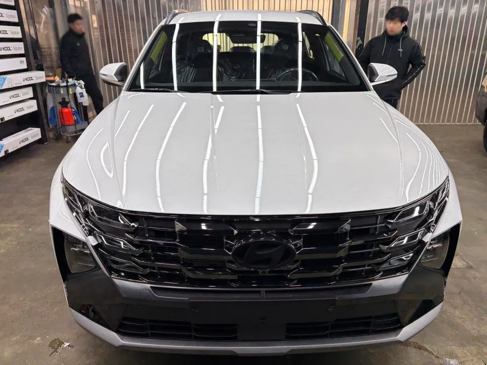 Hyundai Tucson NX4のカーフィルム施工事例｜費用目安・仕上がり 施工写真 1-3