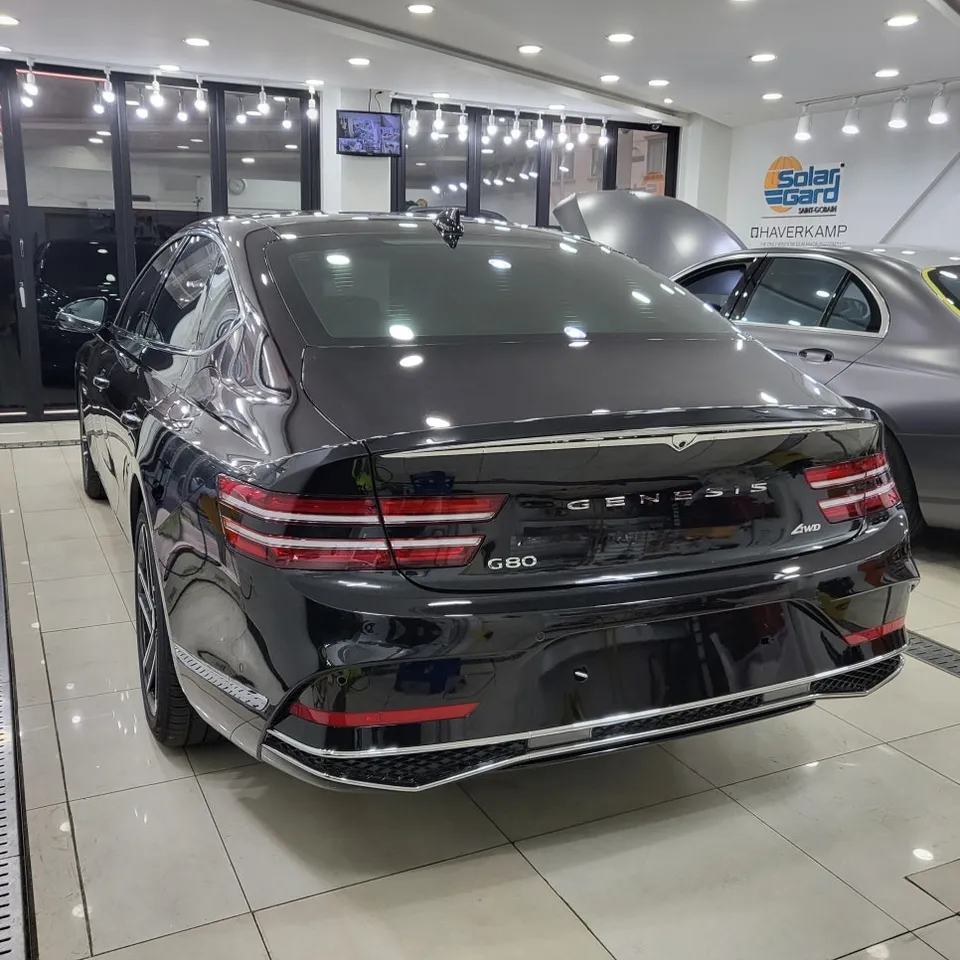 Genesis G80 PPF施工事例｜費用目安と仕上がり 施工写真 1-2