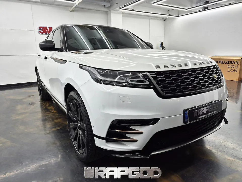 Land Rover Range Rover Velarのカーラッピング事例 施工写真 1-3