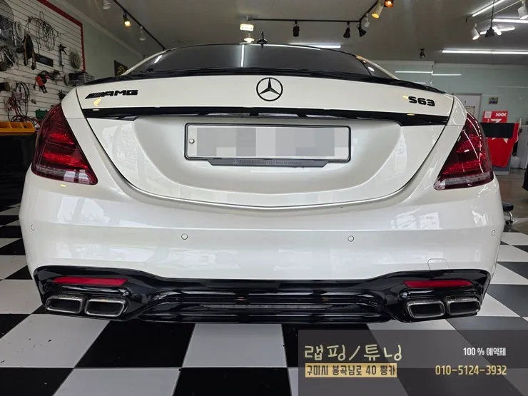 メルセデス・ベンツ Sクラス W222 カーラッピング事例|費用目安・仕上がり 施工写真 3-3