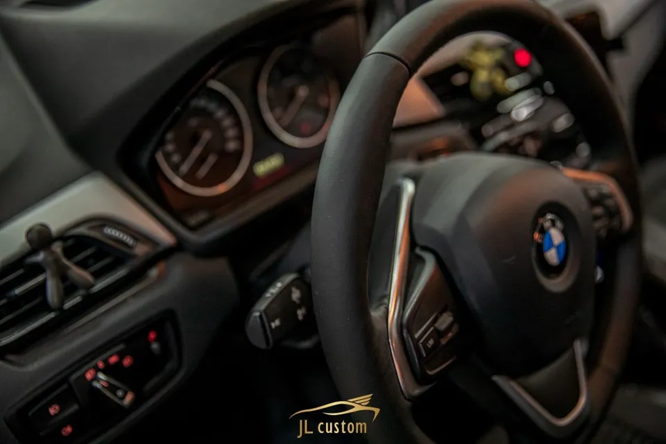 BMW X1 seat climate - BMW X1 Heated Seats Review — Enhanced Winter Comfort photo 5