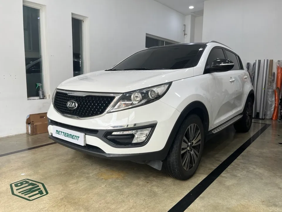 Kia Sportage Rのカーラッピング事例|費用目安・仕上がり 施工写真 2-1