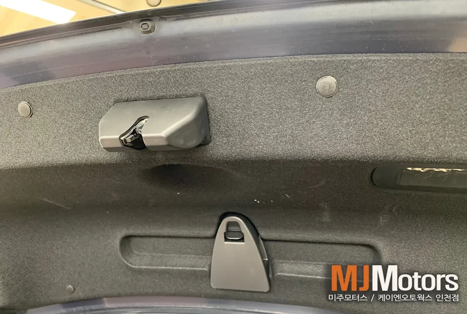 Kia K8 Power Tailgate Review — Seamless Upgrade photo 3