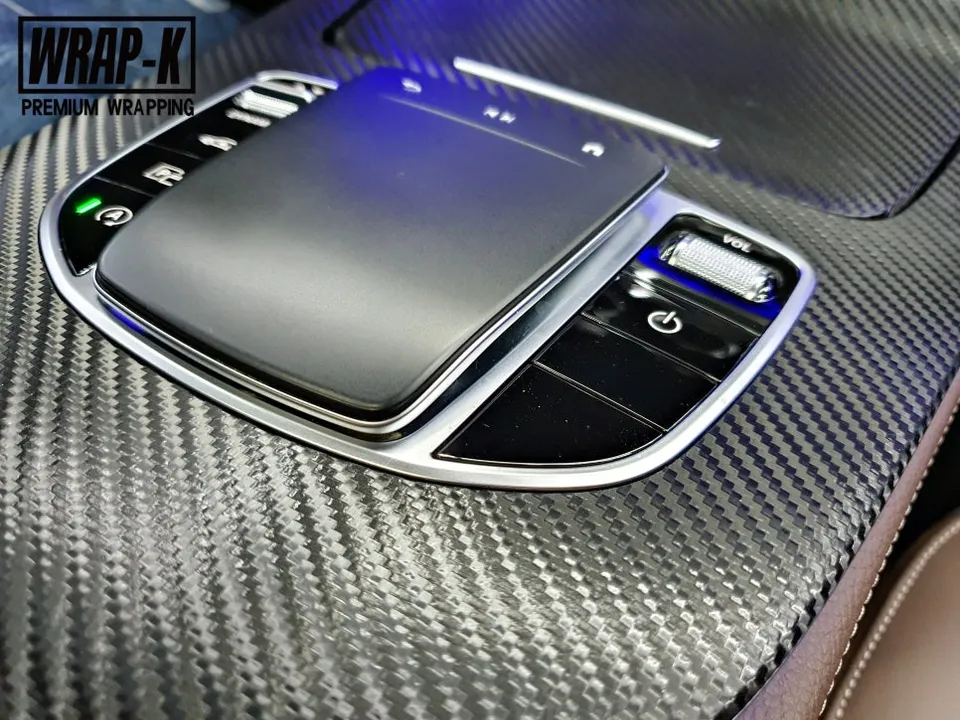 Mercedes-Benz Eクラスのカーラッピング事例|韓国実施工 施工写真 2-2