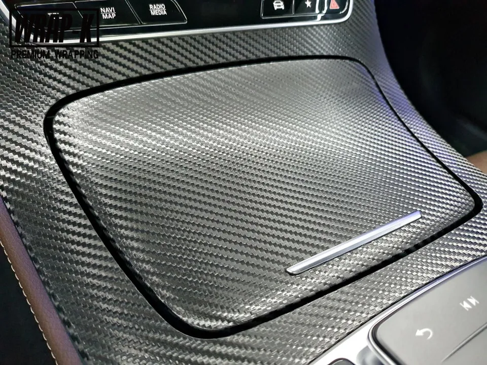Mercedes-Benz Eクラスのカーラッピング事例|韓国実施工 施工写真 3-2