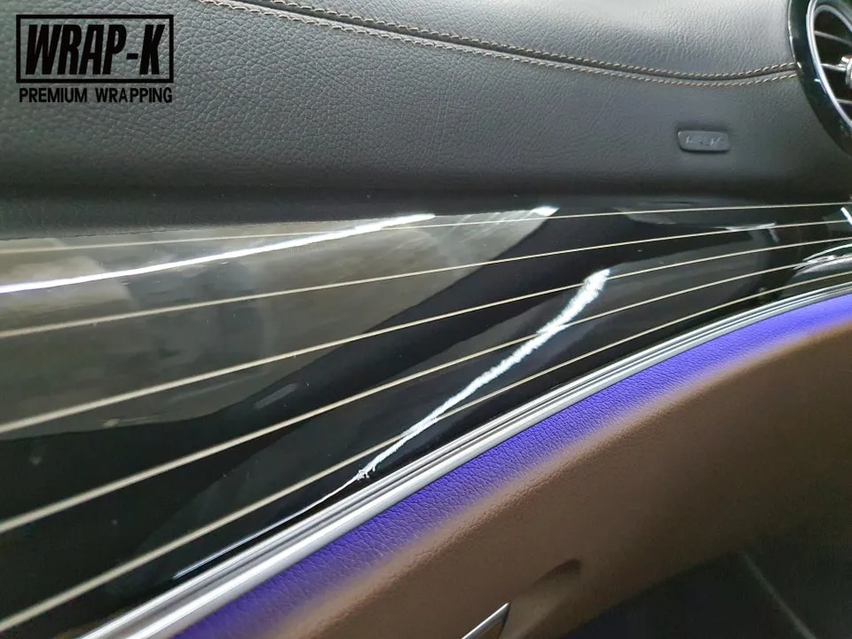 Mercedes-Benz Eクラスのカーラッピング事例|韓国実施工 施工写真 1-3