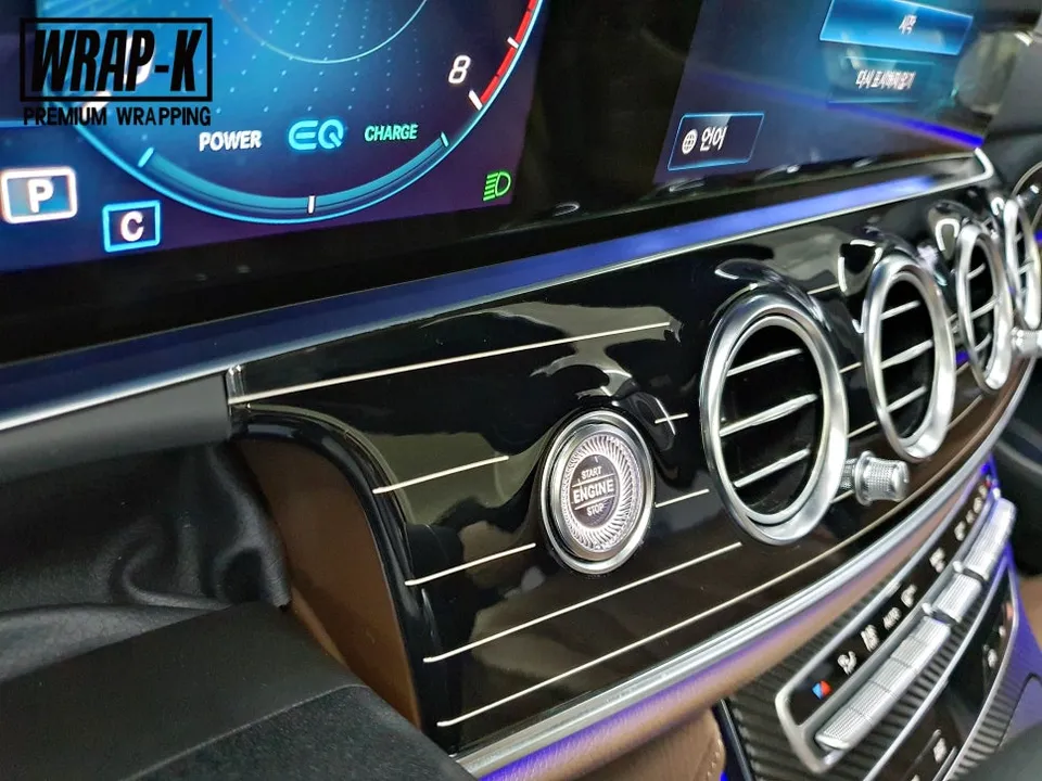 Mercedes-Benz Eクラスのカーラッピング事例|韓国実施工 施工写真 3-3