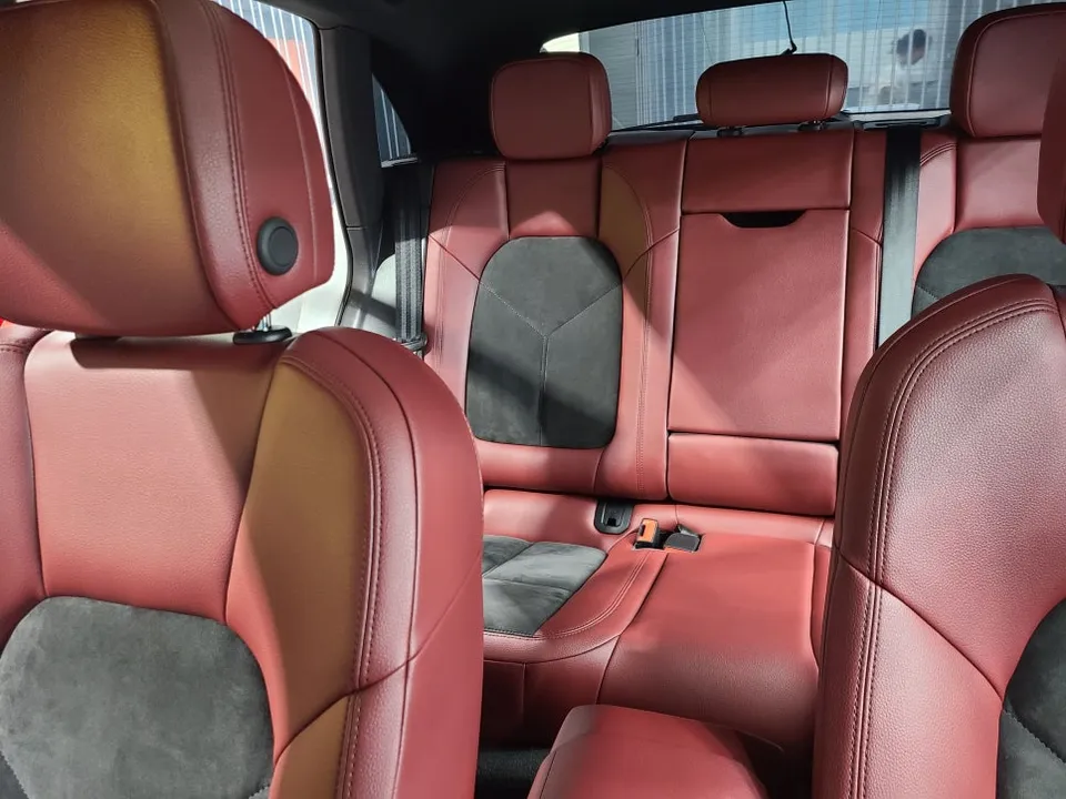 Porsche Macan interior customization - Porsche Macan Interior Customization Review — ₩3M Special photo 4