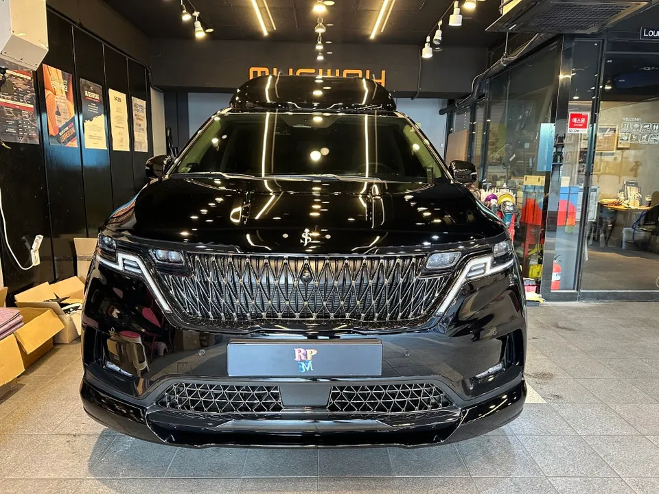 Kia Carnivalのカーオーディオ施工事例 写真