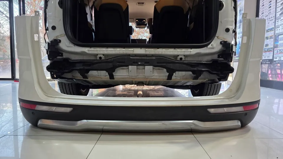 Kia Carnival 4th Gen body repair - Kia Carnival 4th Gen Body Repair & Painting Review photo 5
