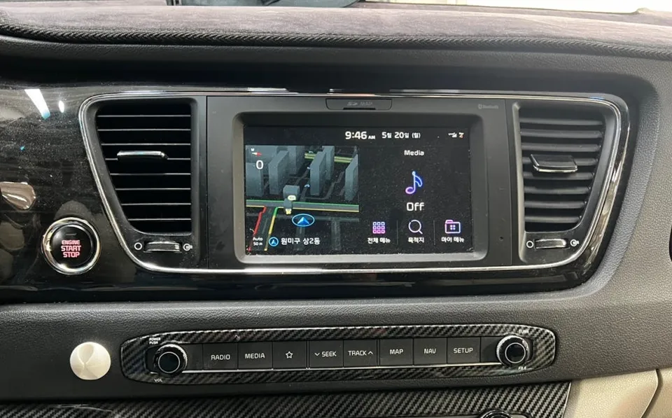 Kia Carnival Android Head Unit Review: 13.1-inch QLED Display photo 2
