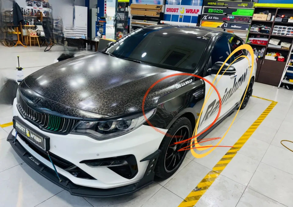 Kia K5のカーラッピング事例｜古いフィルム除去と仕上がり 施工写真 3-1