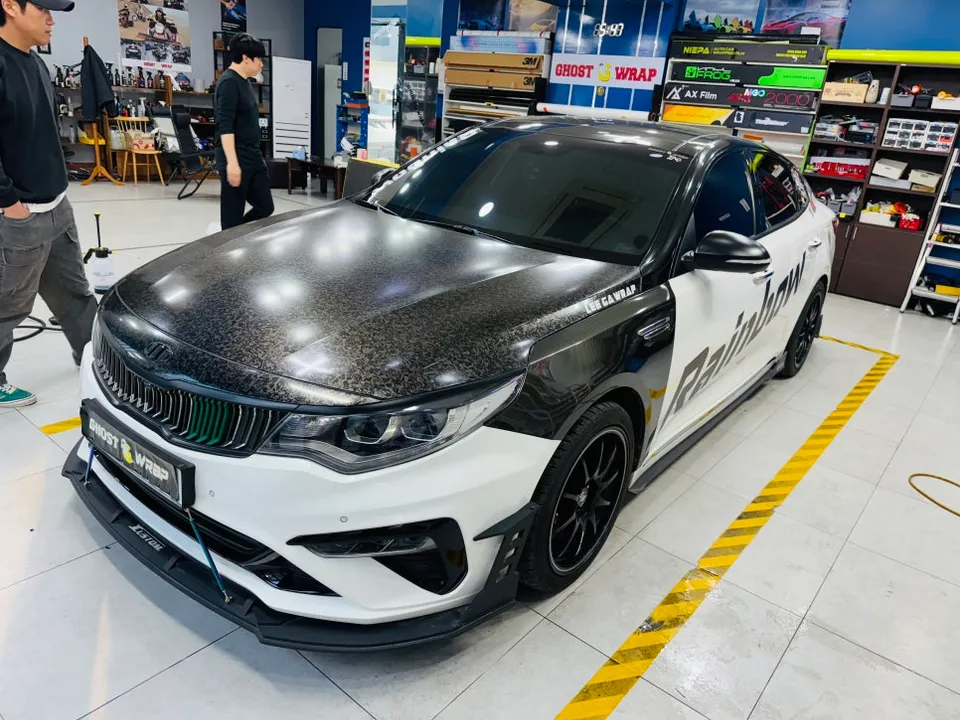 Kia K5のカーラッピング事例｜古いフィルム除去と仕上がり 施工写真 3-3