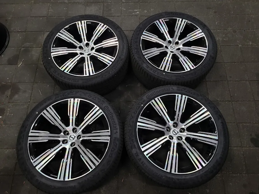 Volvo XC90 wheel repair - Volvo XC90 Wheel Repair & Painting Review photo 4