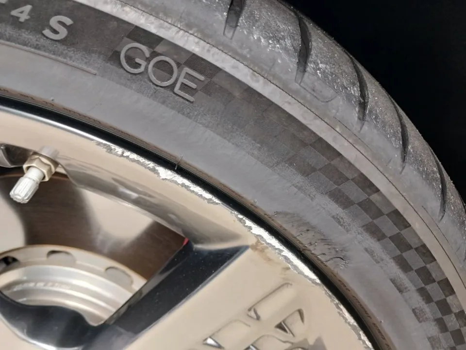 Genesis G80 wheel repair - Genesis G80 Wheel Repair & Refinishing Review — Hypersilver Restored photo 6