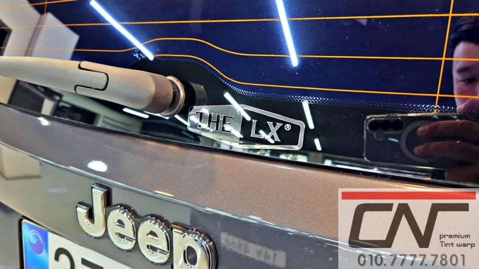 Jeep Renegadeのカーフィルム施工事例｜高級感ある仕上がり 施工写真 3-3