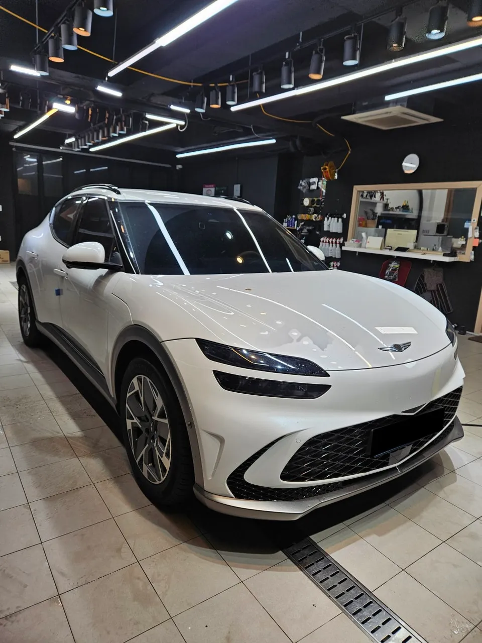 Genesis GV60 ceramic coating - Genesis GV60 Ceramic Coating Review — Enhanced Protection photo 5