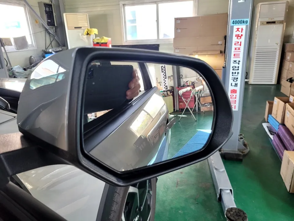 Hyundai IONIQ oem options - Hyundai IONIQ 5 BCW Blind-Spot Collision Avoidance Assist Install photo 3