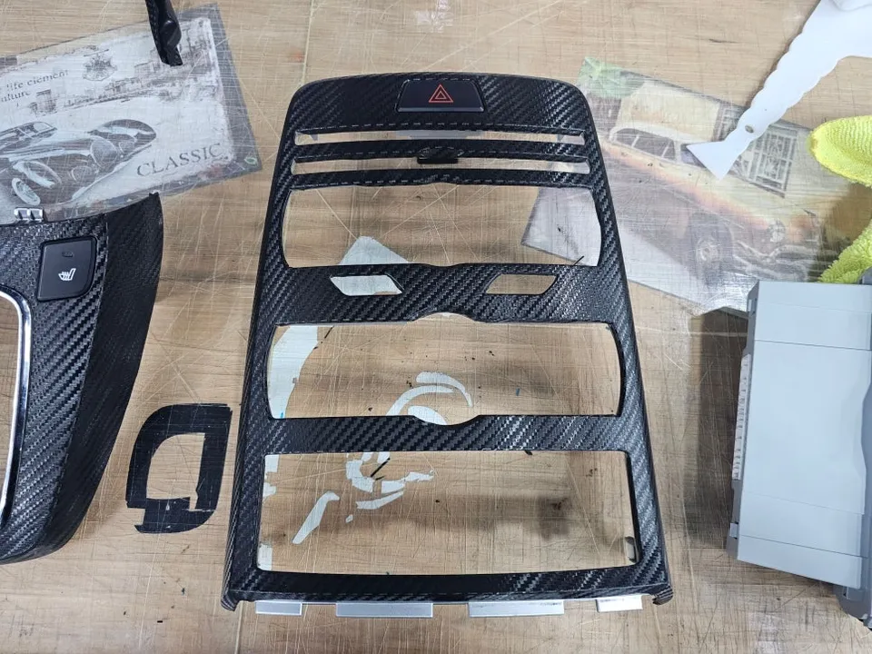 Genesis Coupeのカーラッピング事例｜費用目安・仕上がり 施工写真 3-1