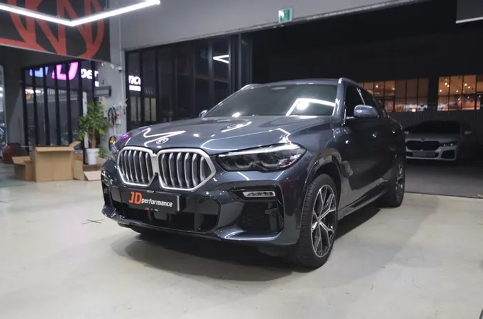 BMW X6 G06 body kit - BMW G06 X6 LCI Conversion Body Kit Review photo 4