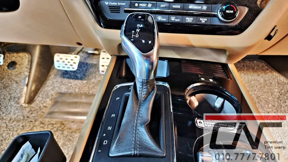 Kia Carnival KA4 steering wheel - Kia Carnival KA4 Steering Wheel Customization Review photo 4