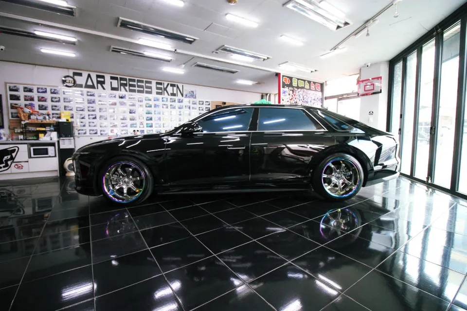 Hyundai Grandeur GN7 vinyl wrap - Hyundai Grandeur GN7 Vinyl Wrap Review: Cost & Results photo 3
