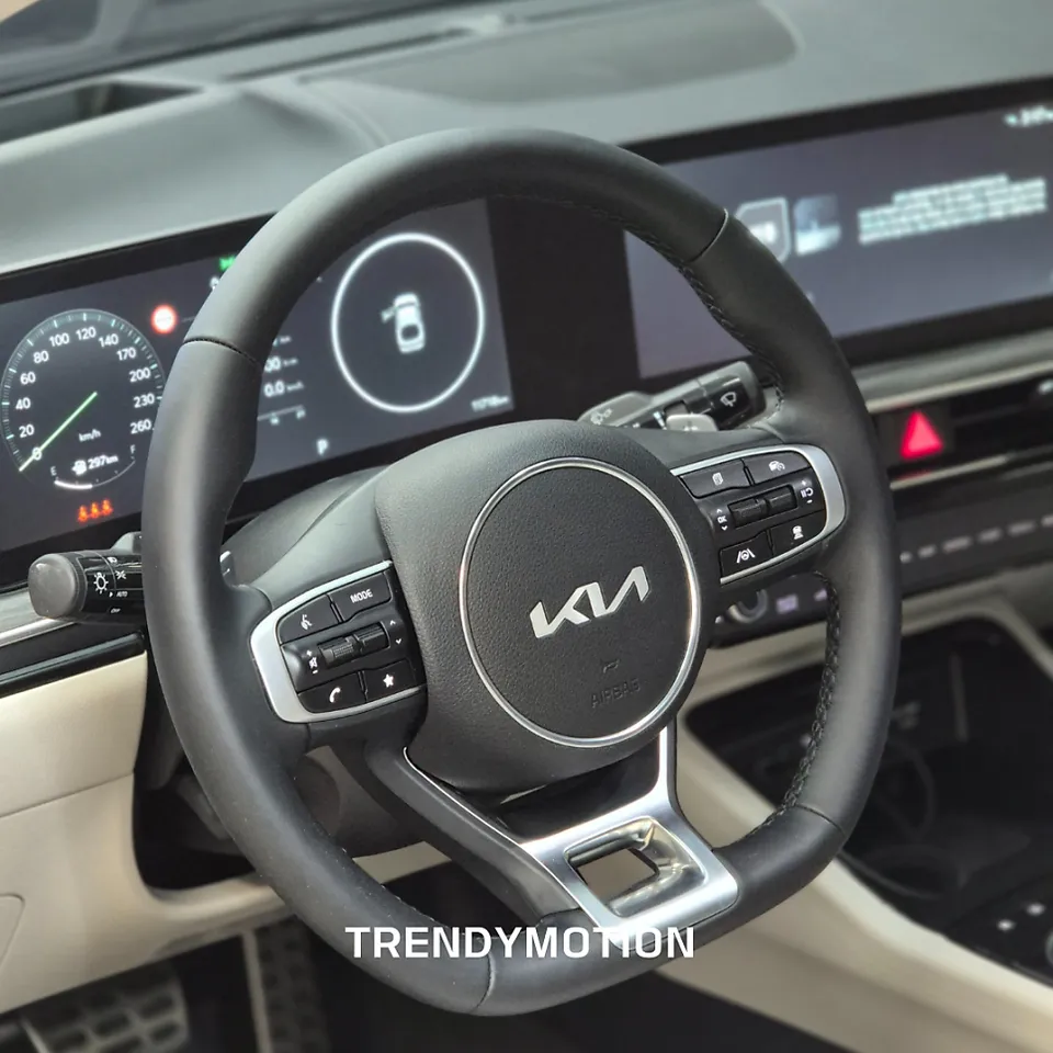 Kia K5 DL3 steering wheel - Kia K5 DL3 Steering Wheel Customization Review photo 5