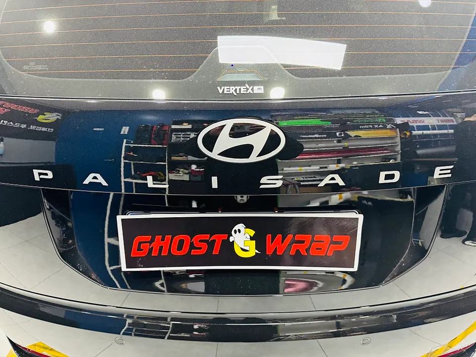 Hyundai Palisade vinyl wrap - Hyundai Palisade Vinyl Wrap Review: Black Emblem Upgrade photo 4