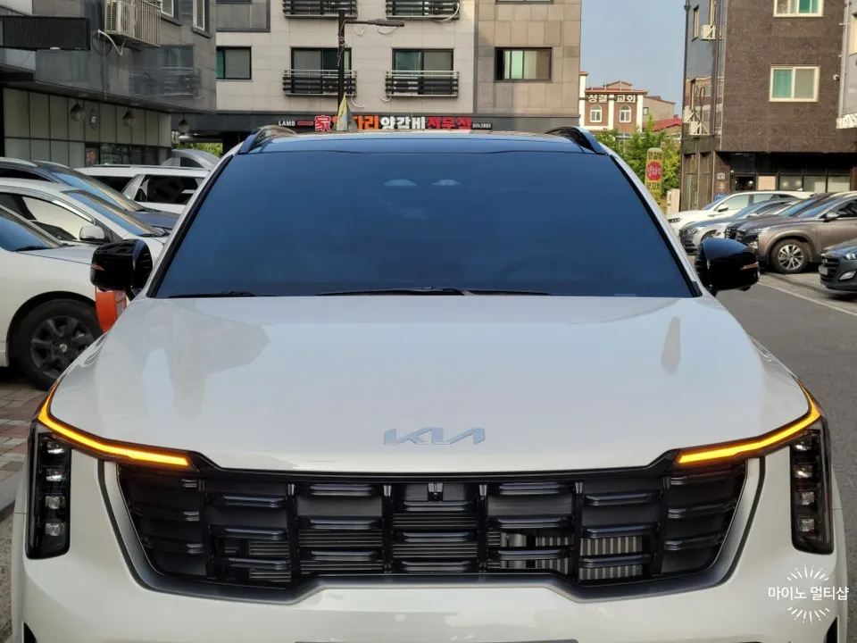 Kia Sorento MQ4 カーフィルム施工事例|費用目安と仕上がり 施工写真 3-2